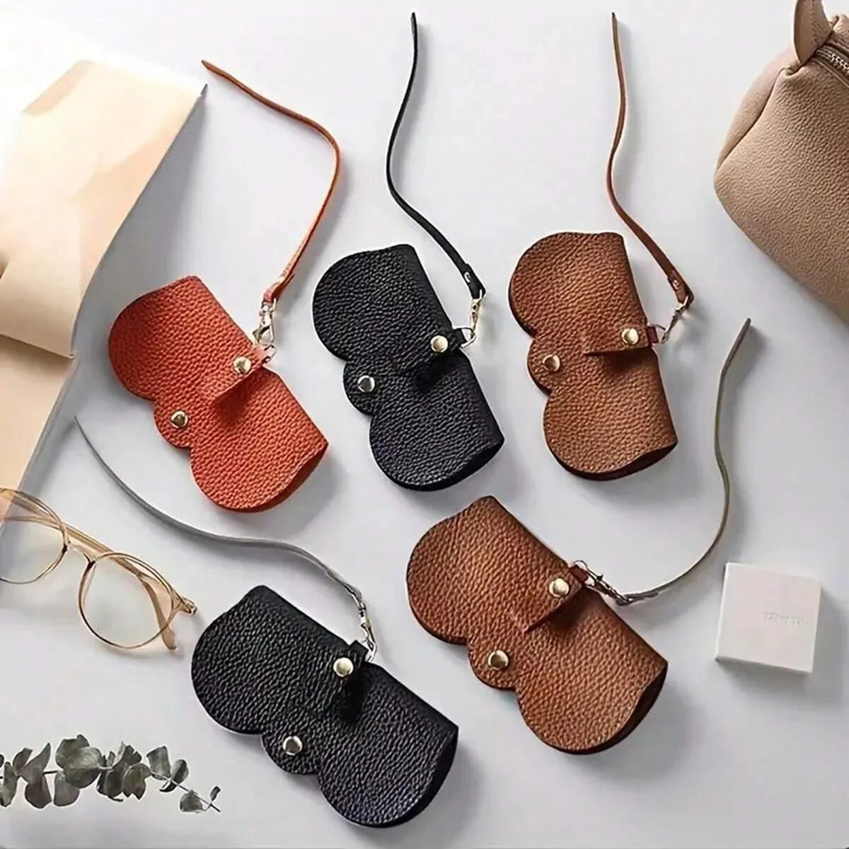 1pc Litchi Custodia per occhiali in rilievo Carino appeso Occhiali da sole in pelle PU Occhiali da lettura Borsa portaoggetti Porta occhiali da viaggio portatile
