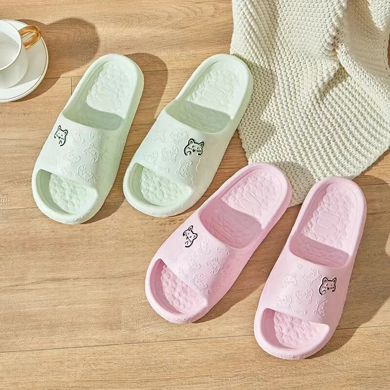 Damskie letnie kapcie EVA do łazienki w domu antypoślizgowe miękkie szerokie komfortowe kapcie dla par unisex klapki plażowe na zewnątrz męskie slajdy