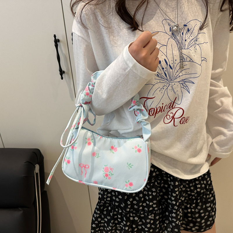 ファッション女性のハンドバッグ Y2K ミニマリスト脇の下ショルダーバッグクロスボディバッグ韓国調節可能なストラップメッセンジャーバックパック装飾ギフト