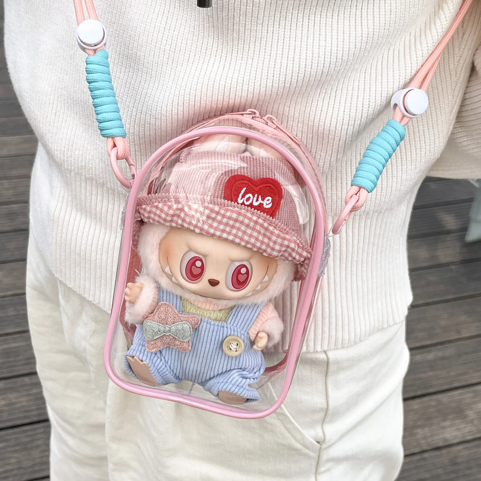Custodia protettiva per bambola per Labubu Sitting Party Borsa da dolore a spalla per bambola in cotone peluche da 15 cm con corda Borsa da passeggio in PVC antipolvere