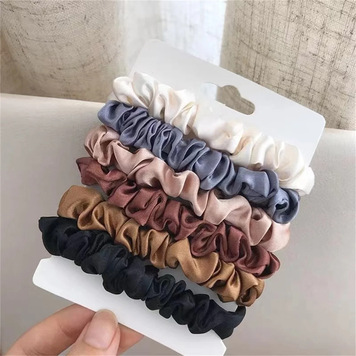6 elastici per capelli in raso per donna: elastici per capelli più morbidi di seta per capelli |   Scrunchies in raso per ragazze |