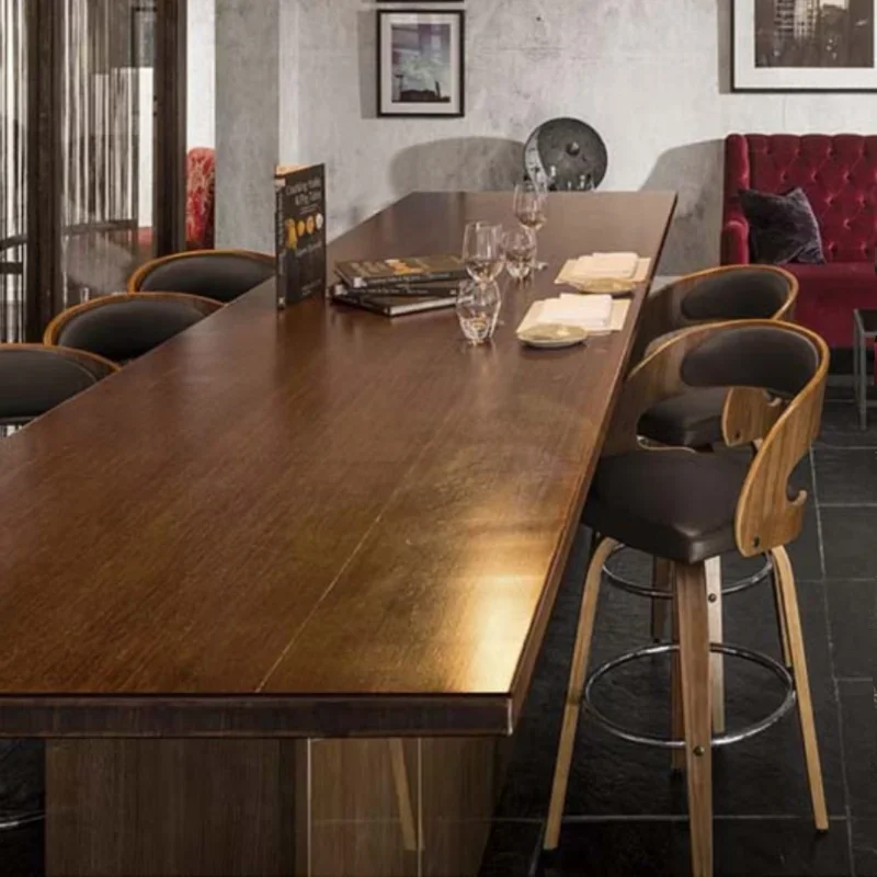 Bancos de bar giratórios, bancos de altura com encosto baixo, cadeiras de bar de madeira com almofada macia, móveis de altura do assento