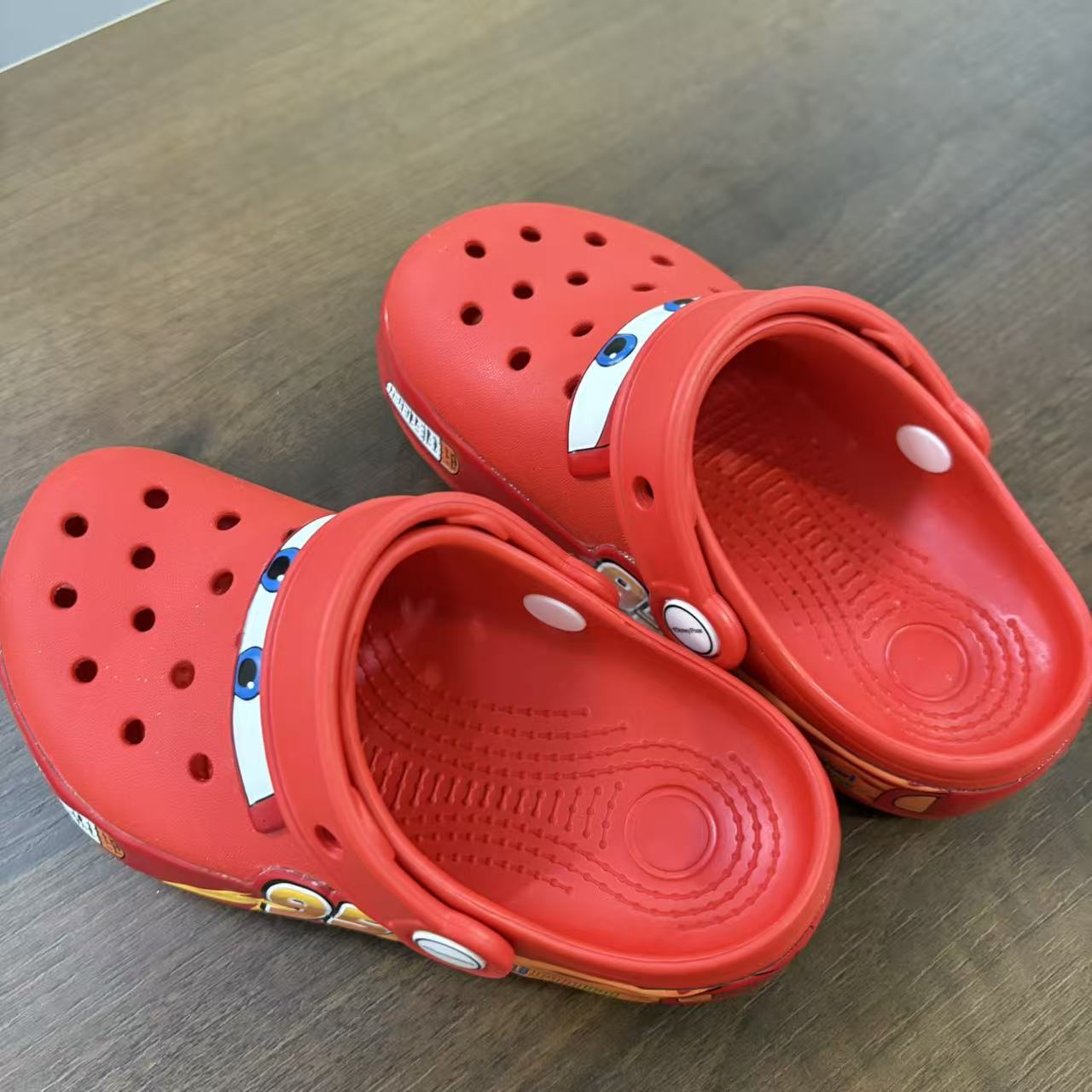 Disney Pixar Lightninged Mcqueens Cartoon Solid Waterproof Slippers Fit Children Outdoor Sandals Breathable EVA Shoes Xmas Gift