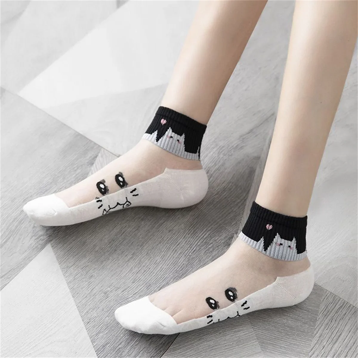 5 par/lote calcetines de verano calcetines femeninos transpirables de seda de cristal de gato blanco y negro calcetines cortos simples