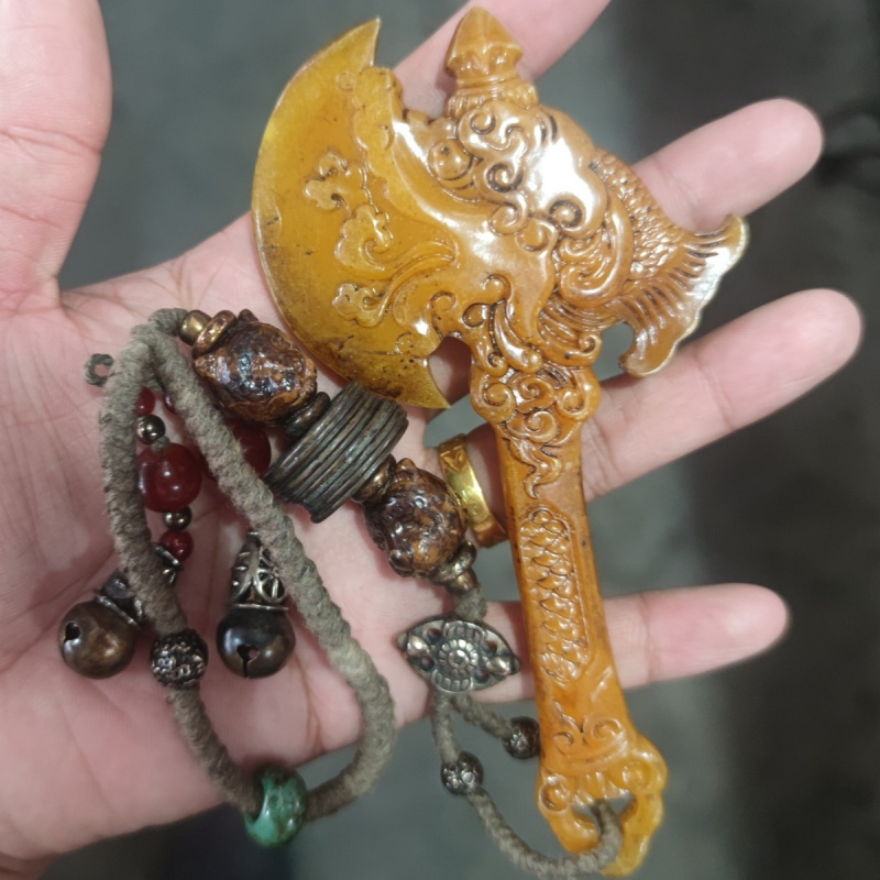 Antique Collection Countryside Acquired Shoushan Stone Handle Piece with Dragon Patina, Rich Carving, Exquisite Craftsmanship, a