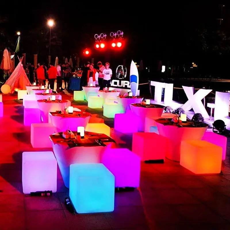 Creative Party ตกแต่งวันหยุด Square เรืองแสง Cube สตูลกันน้ําเก้าอี้สําหรับ KTV Bar งานแต่งงาน