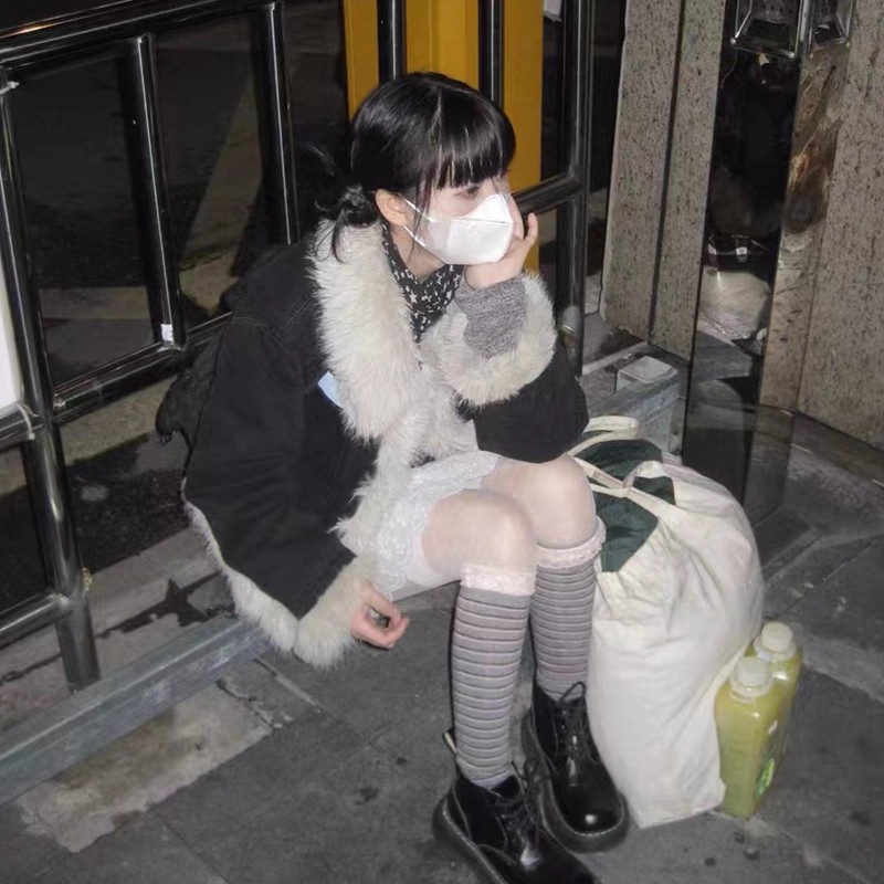 Karrram Y2k Ästhetik Schwarz Denim Mantel Grunge Fairycore Jeans Pelz Jacke 2000s Harajuku Winter Mantel Patchwork Vintage Koreanische