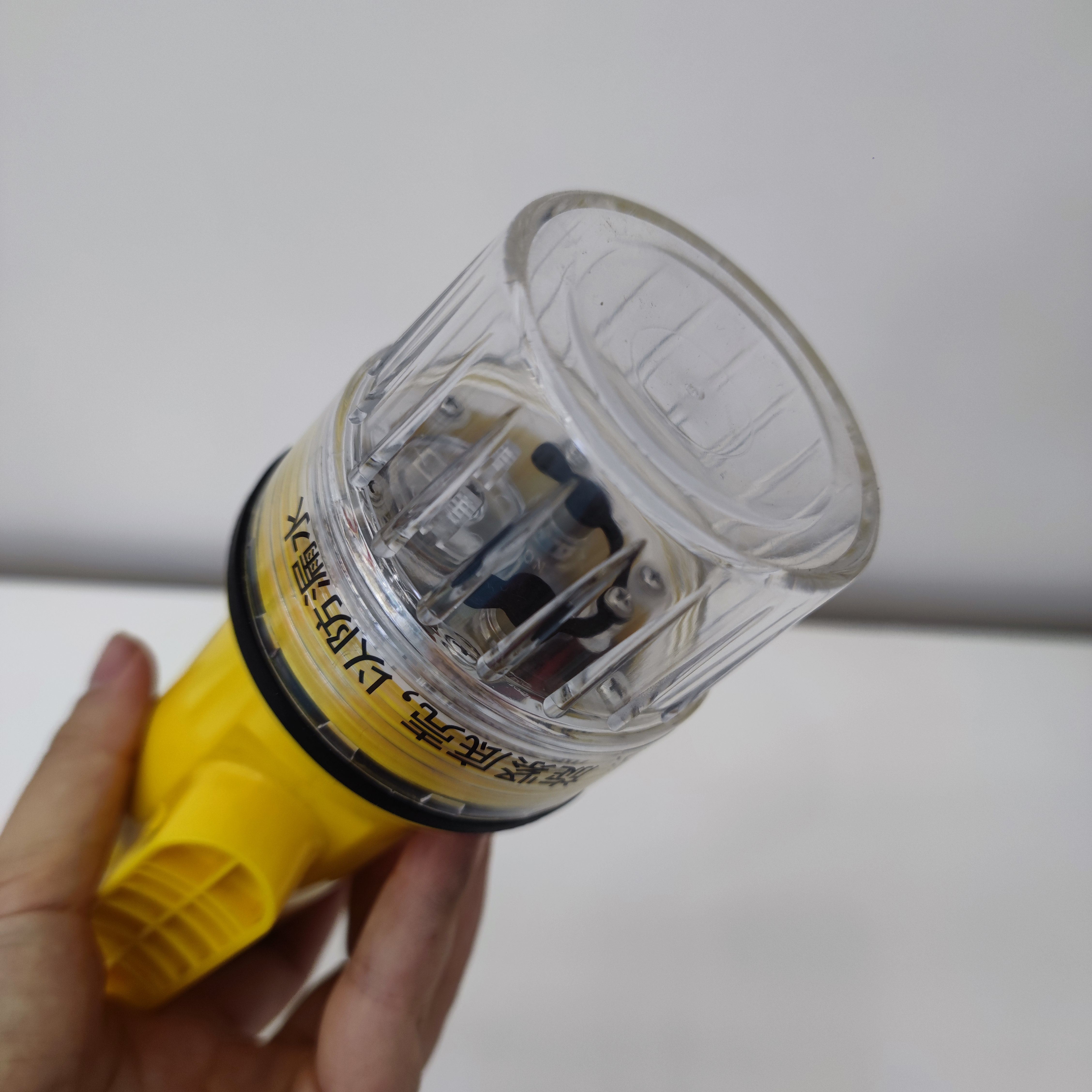 Ais Fishing Net Tracking Buoy, Search Range 8 Nai, 3000mAh High Capacity Battery, Lasts 12 Days, Waterproof Ipx7