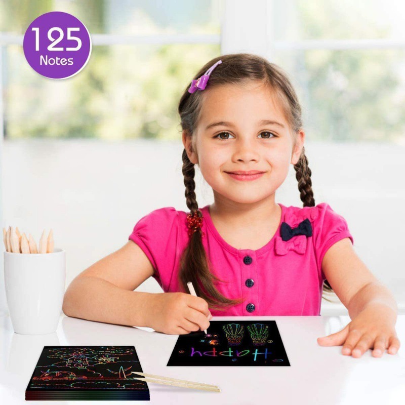 Kit de manualidades de revelación de arcoíris de 100 piezas con lápiz óptico de madera, regalo de actividad para padres e hijos para niños de 5 a 12 años (revestimiento no tóxico)