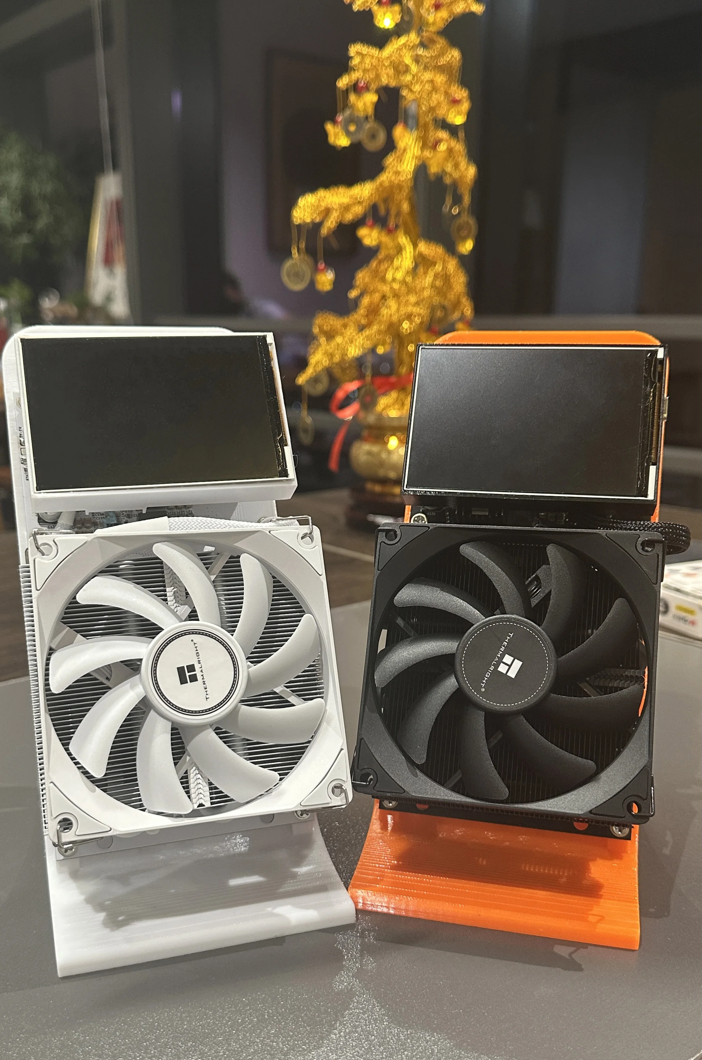 Fabriek Bitaxe NerdQaxe++ 4.8TH/s Bitcoins Miner 4 stuks BM1370 Asic Chip Solo BTC 68W 2.4G WiFi Open-Source mijnbouwmachine