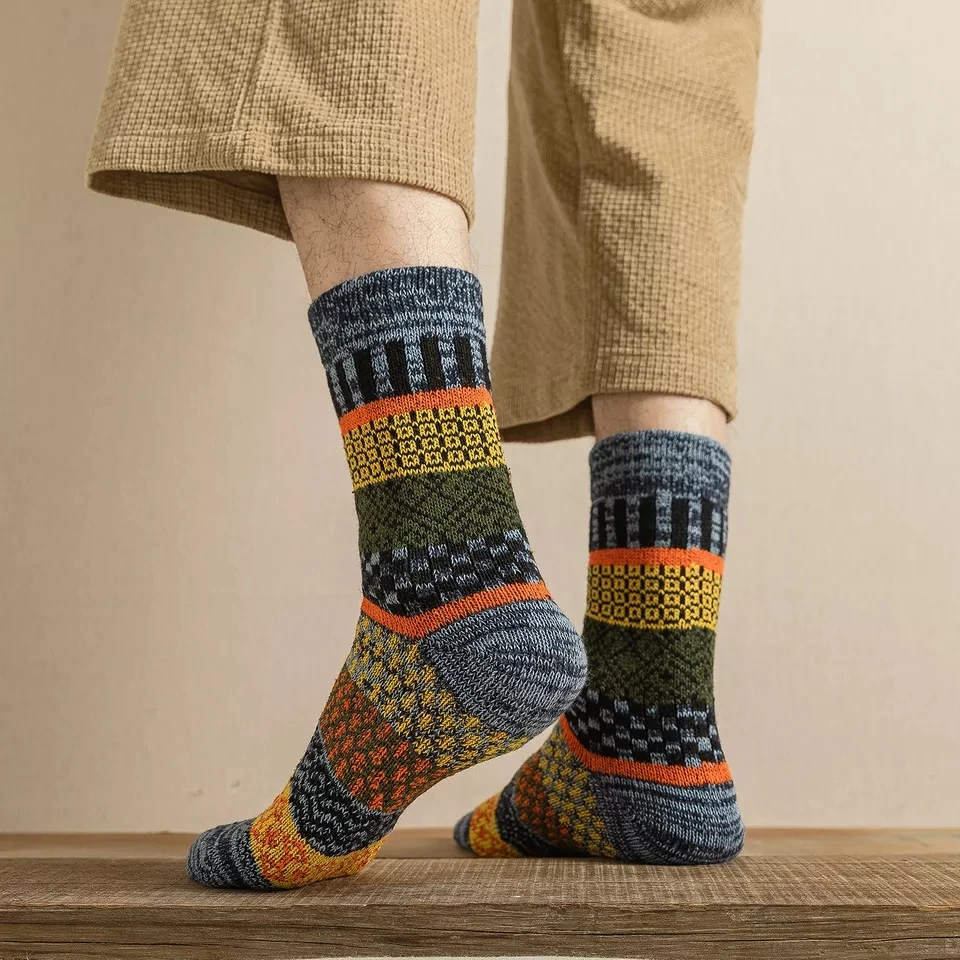 5 pares de calcetines de invierno para hombre, calcetines gruesos de lana, calcetines cálidos de estilo Retro para hombre, calcetines coloridos de moda para botas de nieve, talla europea 38-44