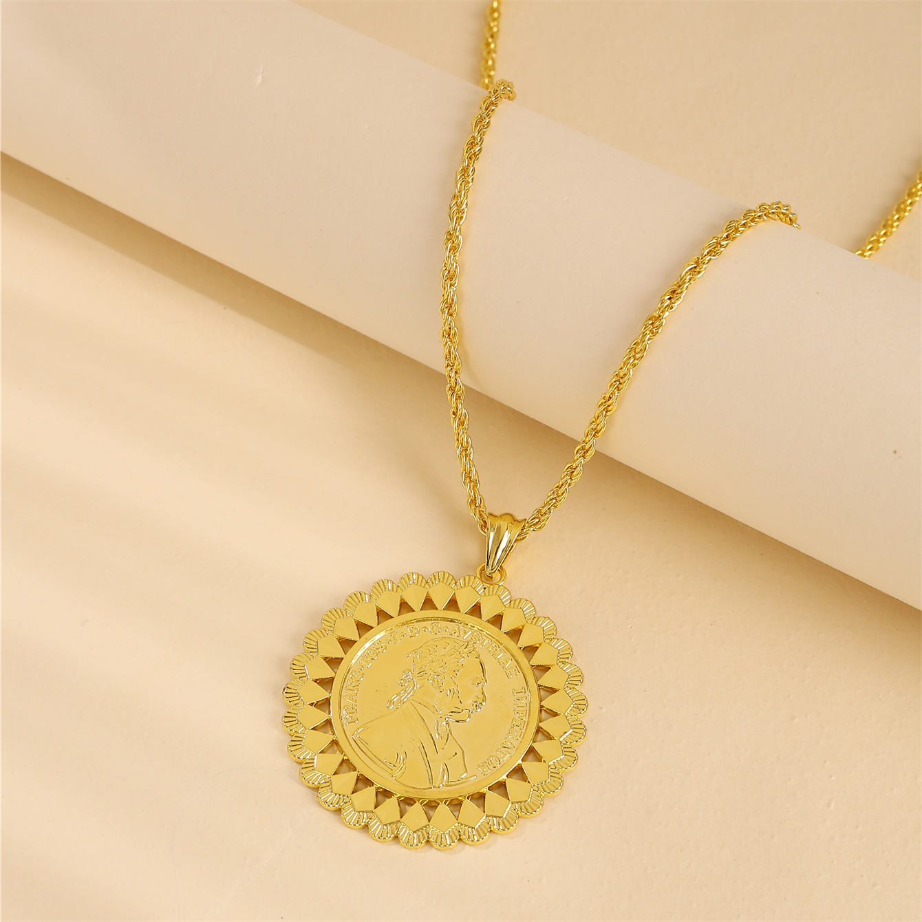 Pingente de metal em forma de girassol francês vintage, colar torcido com padrão de cabeça de Napoleão LII, acessório de casamento de noiva