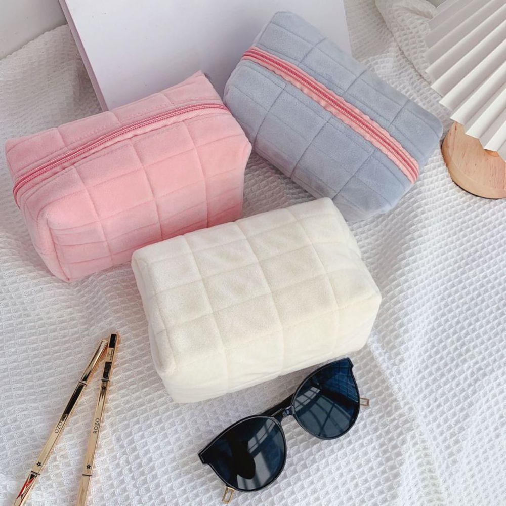 Bolsa de maquiagem fofa para mulheres, portátil, viagem, pequenos sacos cosméticos, monocromáticos, zíper, bolsa de higiene pessoal, bolsa de lavagem