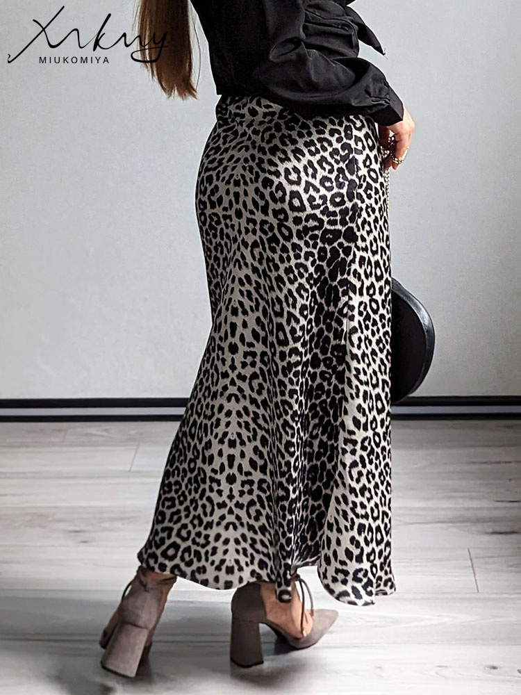 MiuKoMiYa Lente Satijn Luipaard Print Maxi Rok Vrouwen Hoge Taille Een Lijn Kantoor Slanke Lange Luipaard Rok Voor Vrouwen Elegante 2025