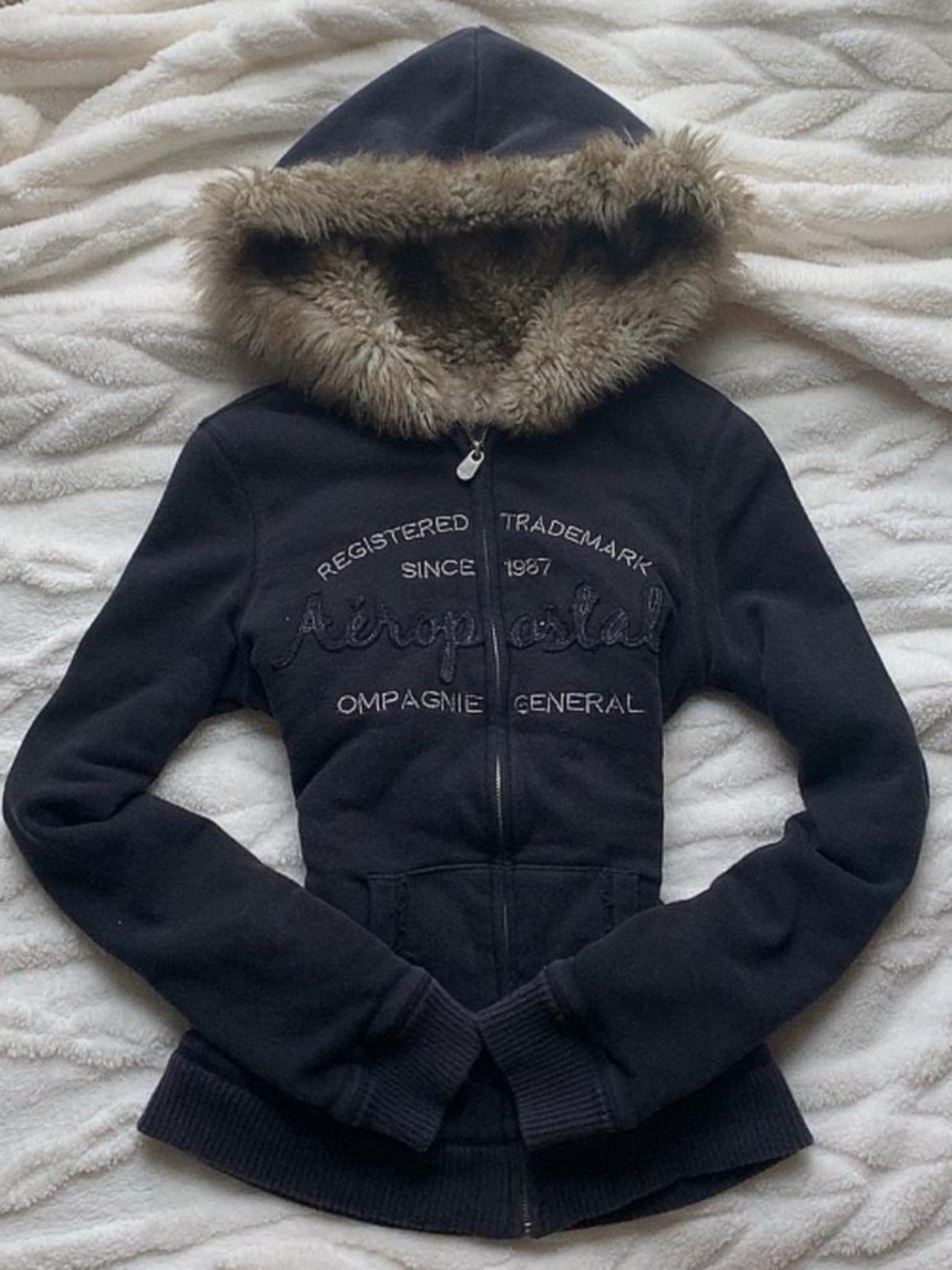 Millennium Y2K Retro Harajuku Buchstaben Stickerei Plüsch Schwarz Reißverschluss Hoodie Damen Herbst und Winter Warme 2000er Jahre Mode Jacke