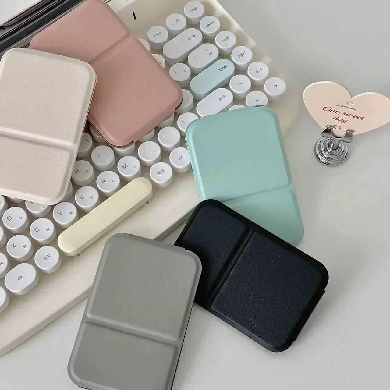 Desktop Makeup Mirror PU Leather Portable Vanity Mirror Foldable Hand Mirror Compact Mirrors Cute Pocket Mirrors for Travel Tool