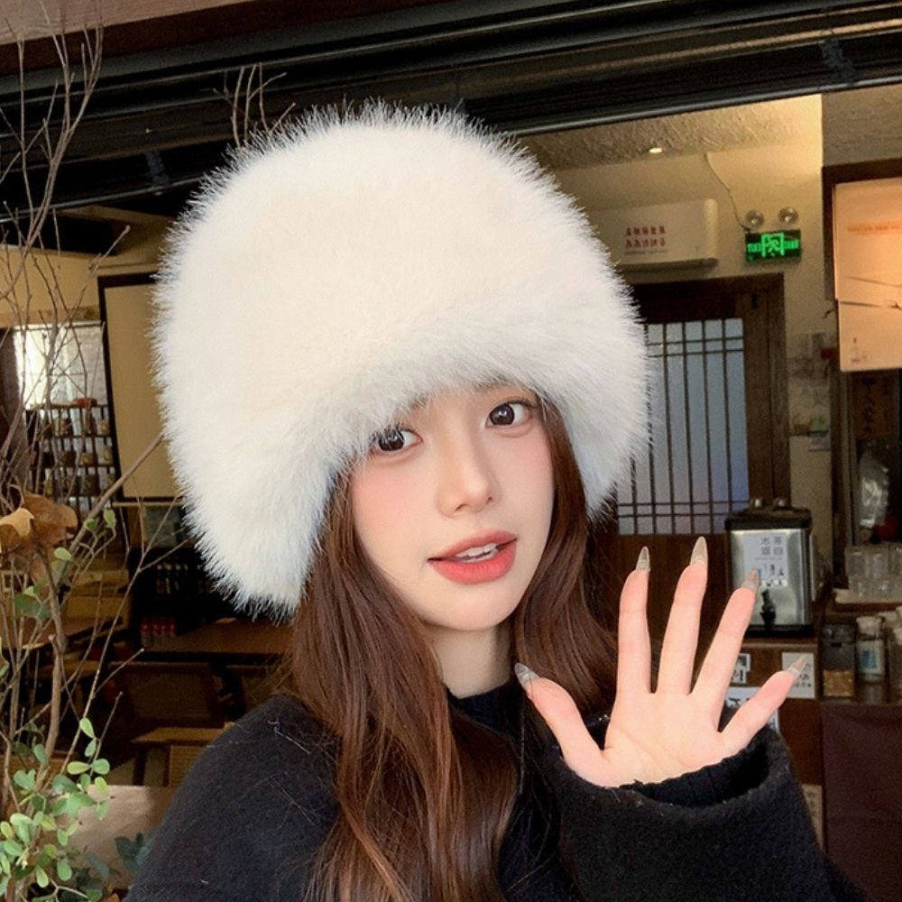 Nuevo gorro de invierno de piel esponjosa para mujer, gorro cálido con protección para los oídos, gorro de esquí para nieve, gorro de bombardero de piel sintética de zorro para mujer, gorro ruso a prueba de viento