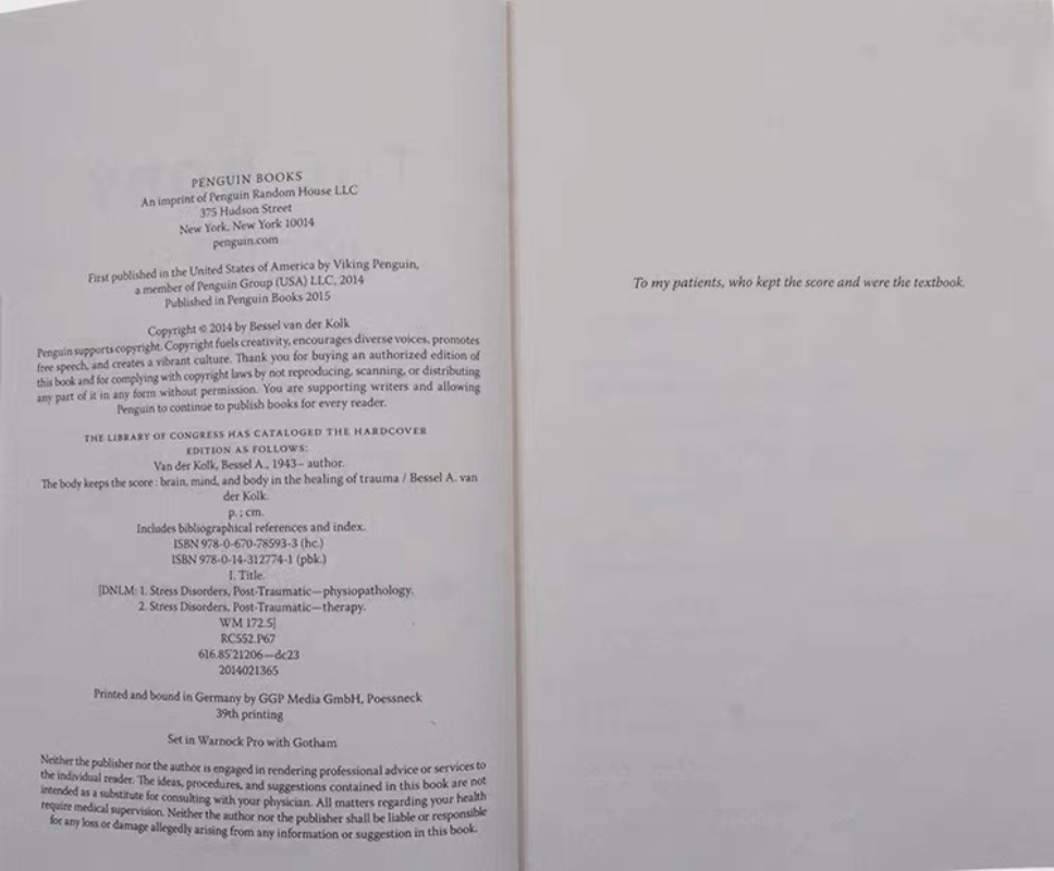 Libro el cuerpo mantiene el Scor de Bessel Van Der Kolk M.D, 1 libro en inglés, desodorización de ansiedad, Paperback