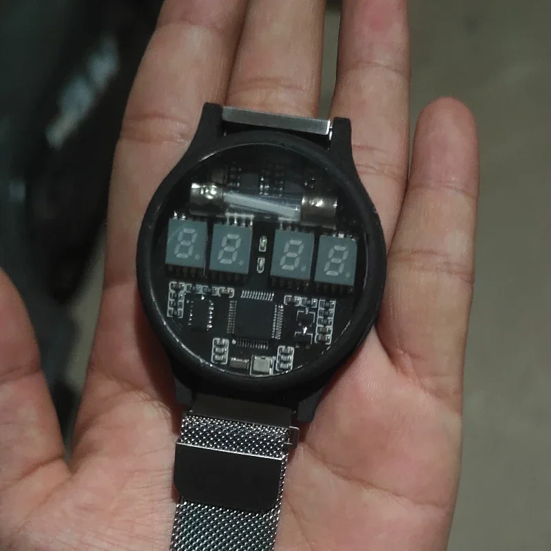 Homemade Bluetooth watch, can be operated by connecting to a mobile app for Type C charging