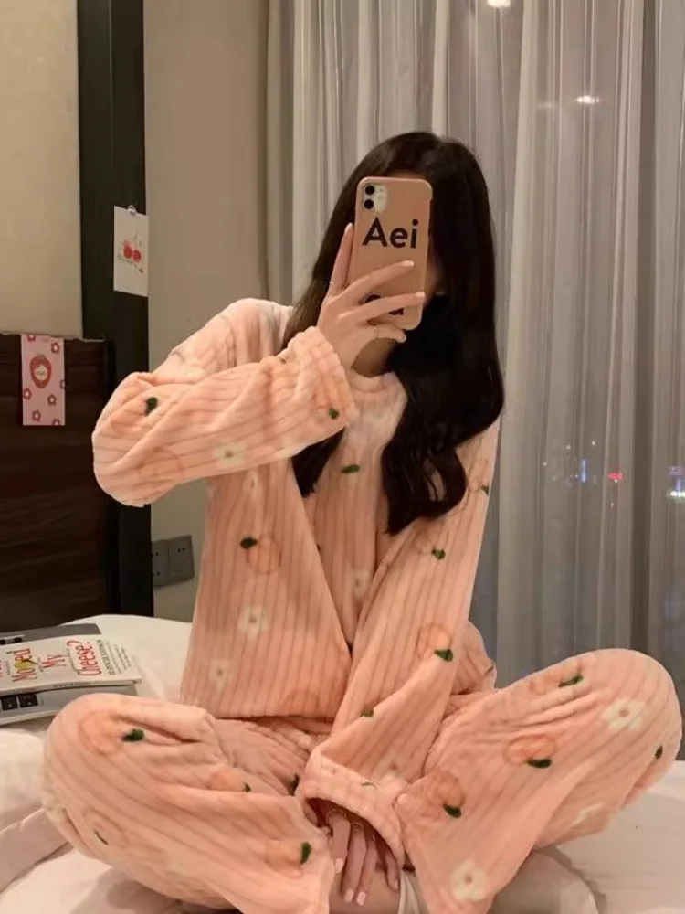 Conjunto de Pijamas Fs de Coral Fce Adorável e Aconchee para Outono e Inverno, Roupas Casuais para Casa com Cal...