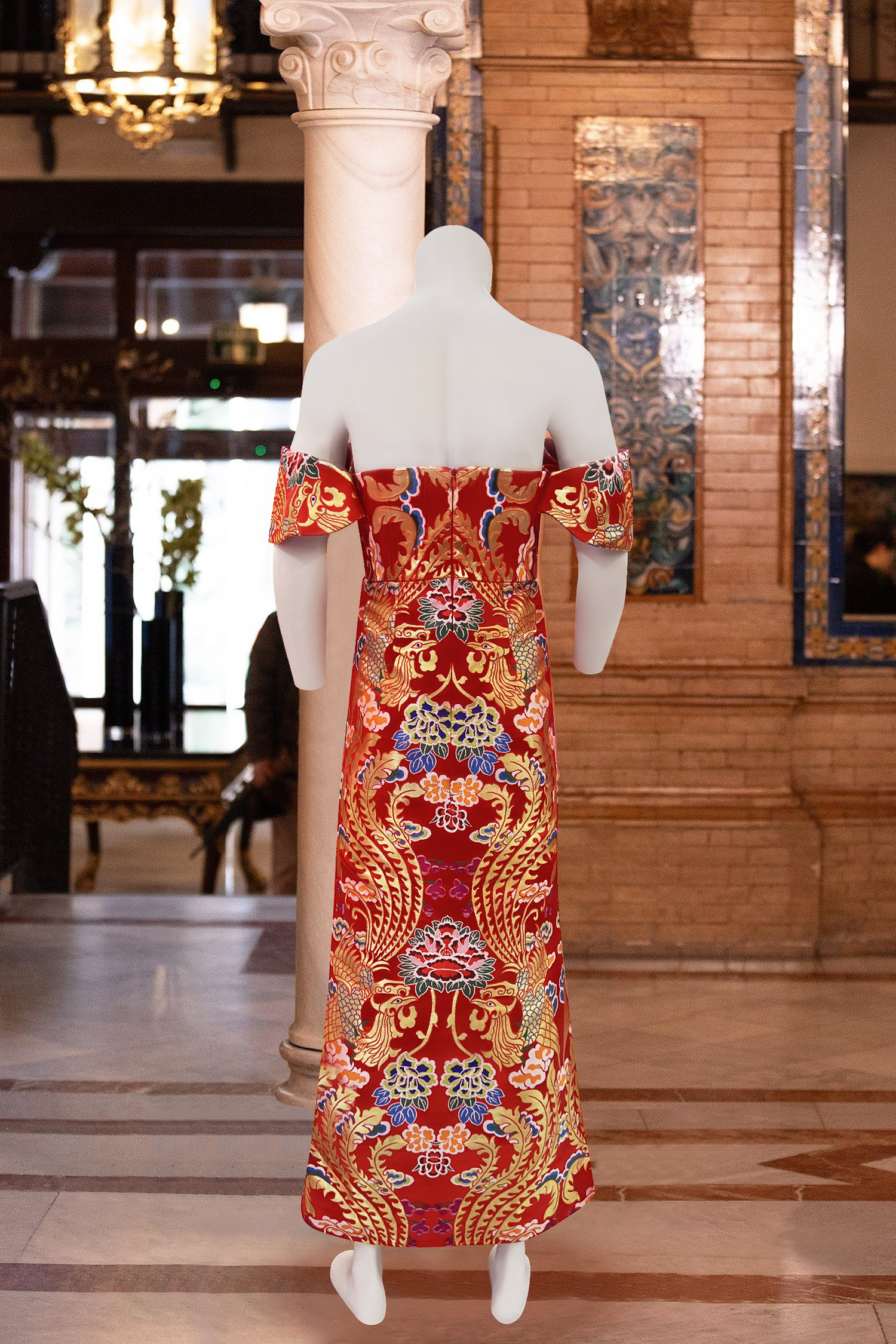 Tailor shop customizes bride's mother dress with shoulder blocking and contrasting fishtail skirt