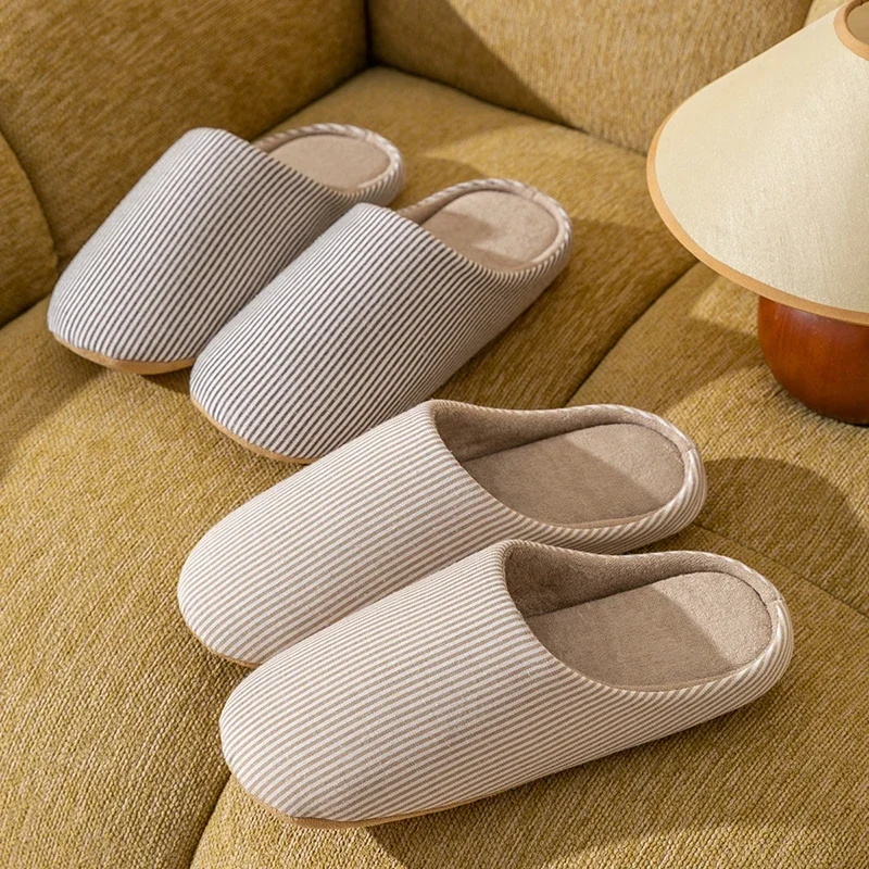 Unisex-Hausschuhe, weiches Fell, warme Hausschuhe für den Innenbereich, flache Rutschen, rutschfeste Paarschuhe, Schlafzimmer, leichte Slience-Flats, Herbst und Frühling