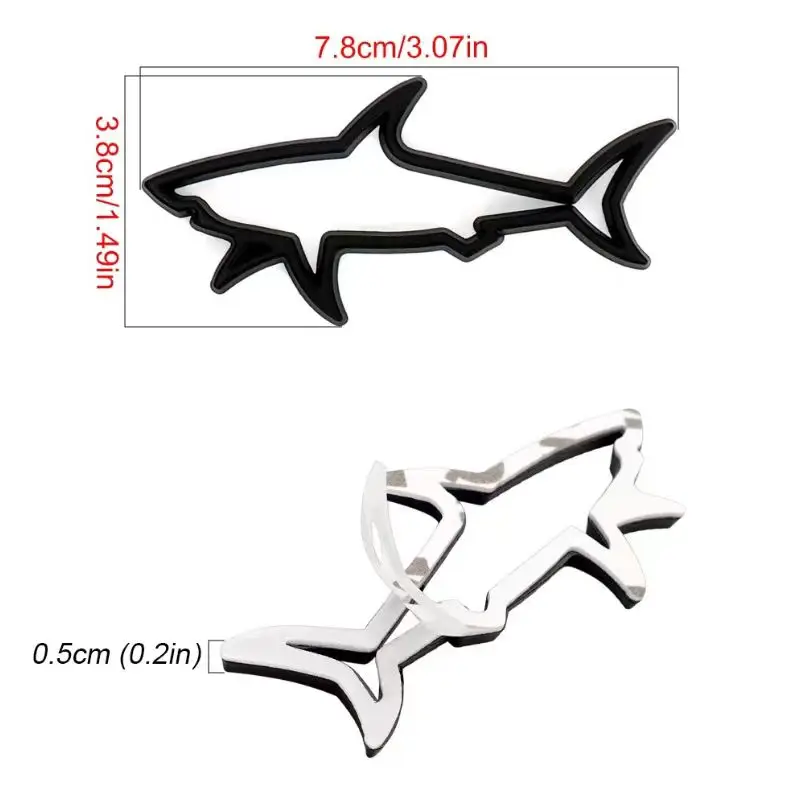 3D 金属カースタイリングステッカー中空魚サメエンブレムバッジデカール自動車オートバイコンピュータ燃料キャップアクセサリー 2024