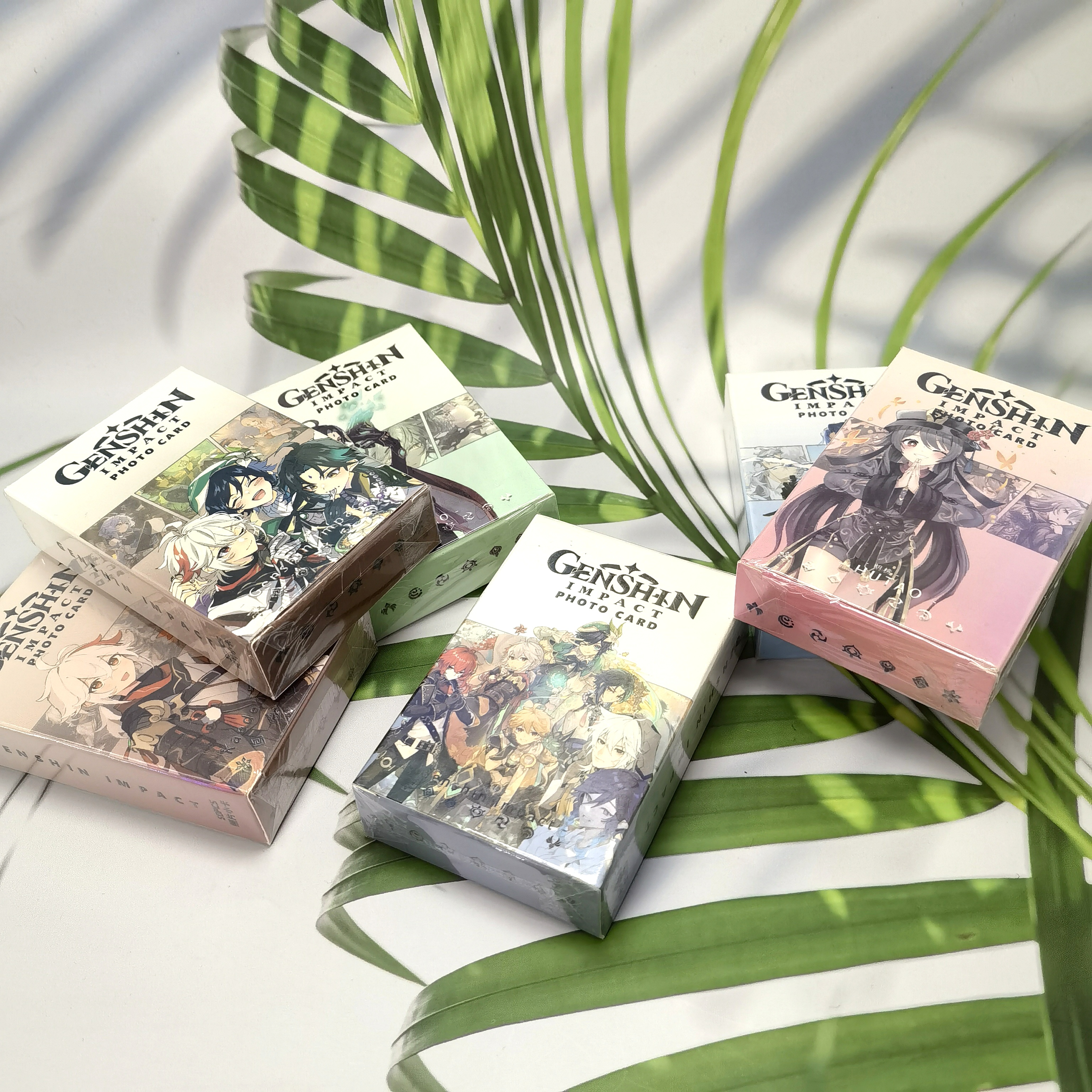 50 個原神ゲームキャラクターフォトカード Furina Neuvillette Wriothesley 和葉放浪者 Xiao Venti ギフトコレクションロモカードボックス