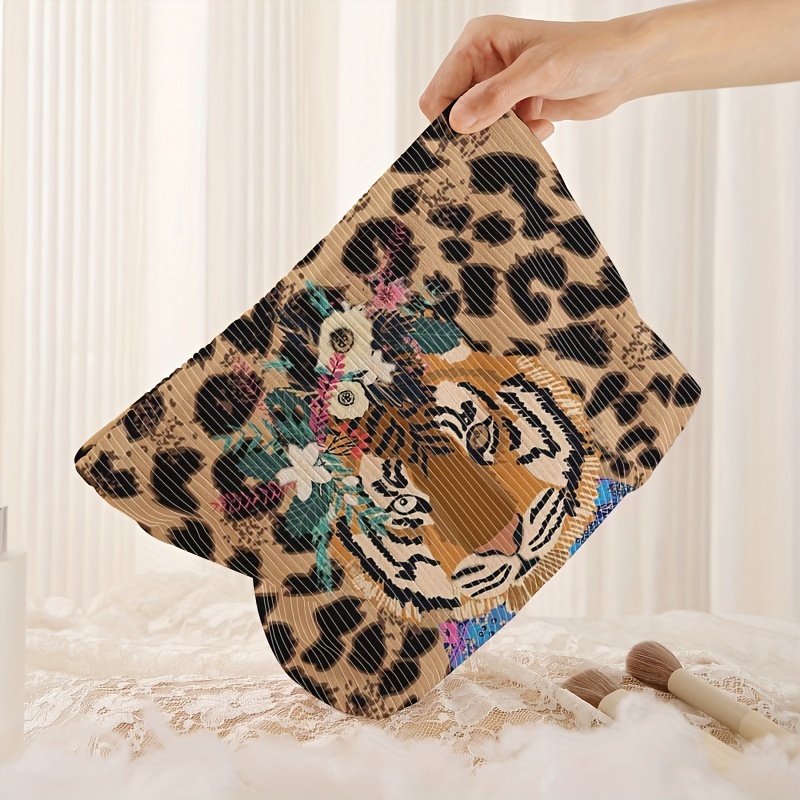 Modische Make-up-Tasche aus Cord mit Tiger-Leopardenmuster und Reißverschluss, leichte, multifunktionale Kosmetik-Aufbewahrungstasche mit Futter