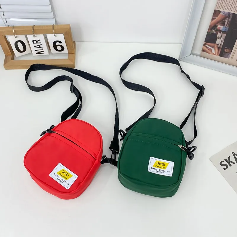 Torebki damskie crossbody, modne torebki na ramię, damskie nylonowe mini torebki wiosenne, torebki damskie crossbody.