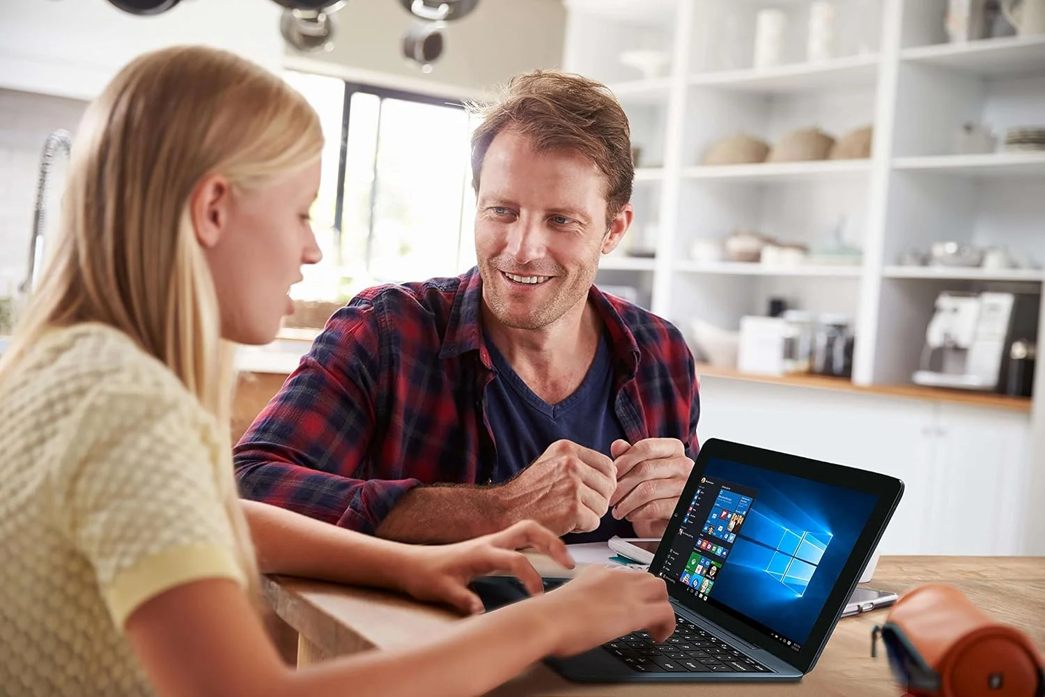 10.1 POLEGADAS 4GB RAM 32GB ROM Tablet PC 2 em 1 com teclado 64 bits WINDOWS 10 Home S12 x5-Z8300 Quad Core WIFI