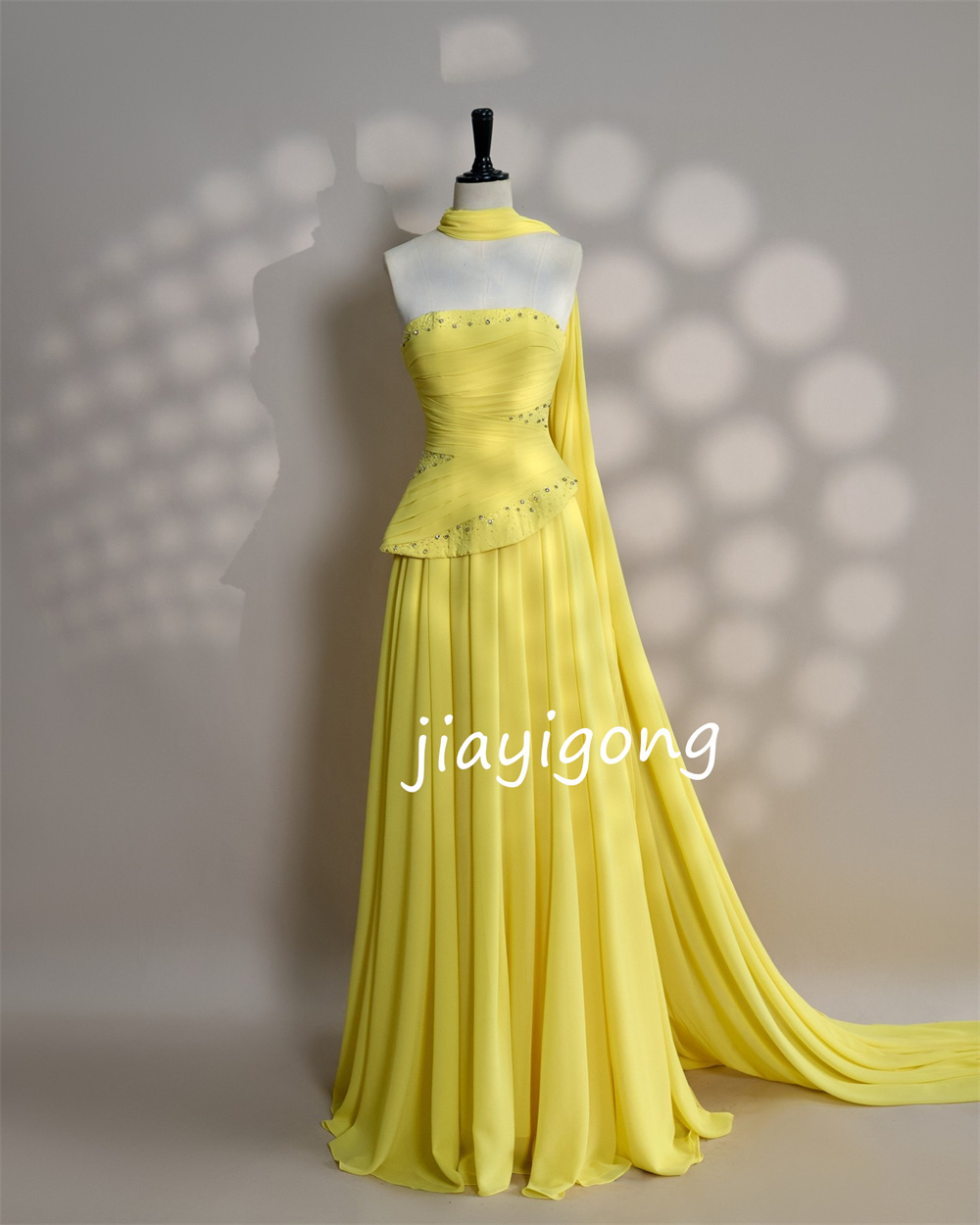 Personalizado estilo chinês chiffon plissado a linha sem alças vestidos longos vestidos de celebridades alta qualidade clássico pastrol simples
