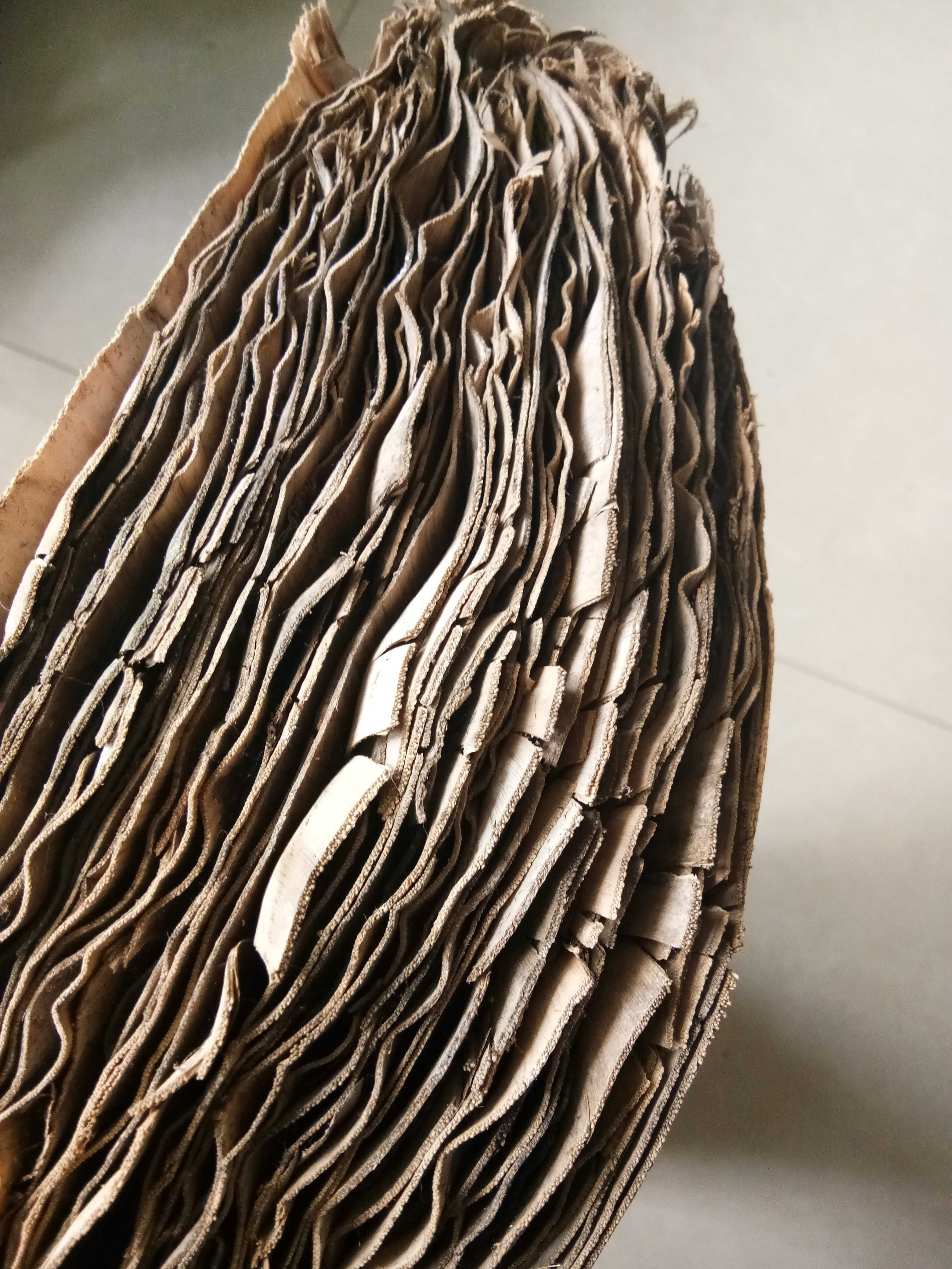 Natural Chinese Yunnan Pu'er Tea Set Bamboo Shell Packaging Pu erh Round Cake/Brick Shape/Cylindrical Shape Bamboo Shell Package