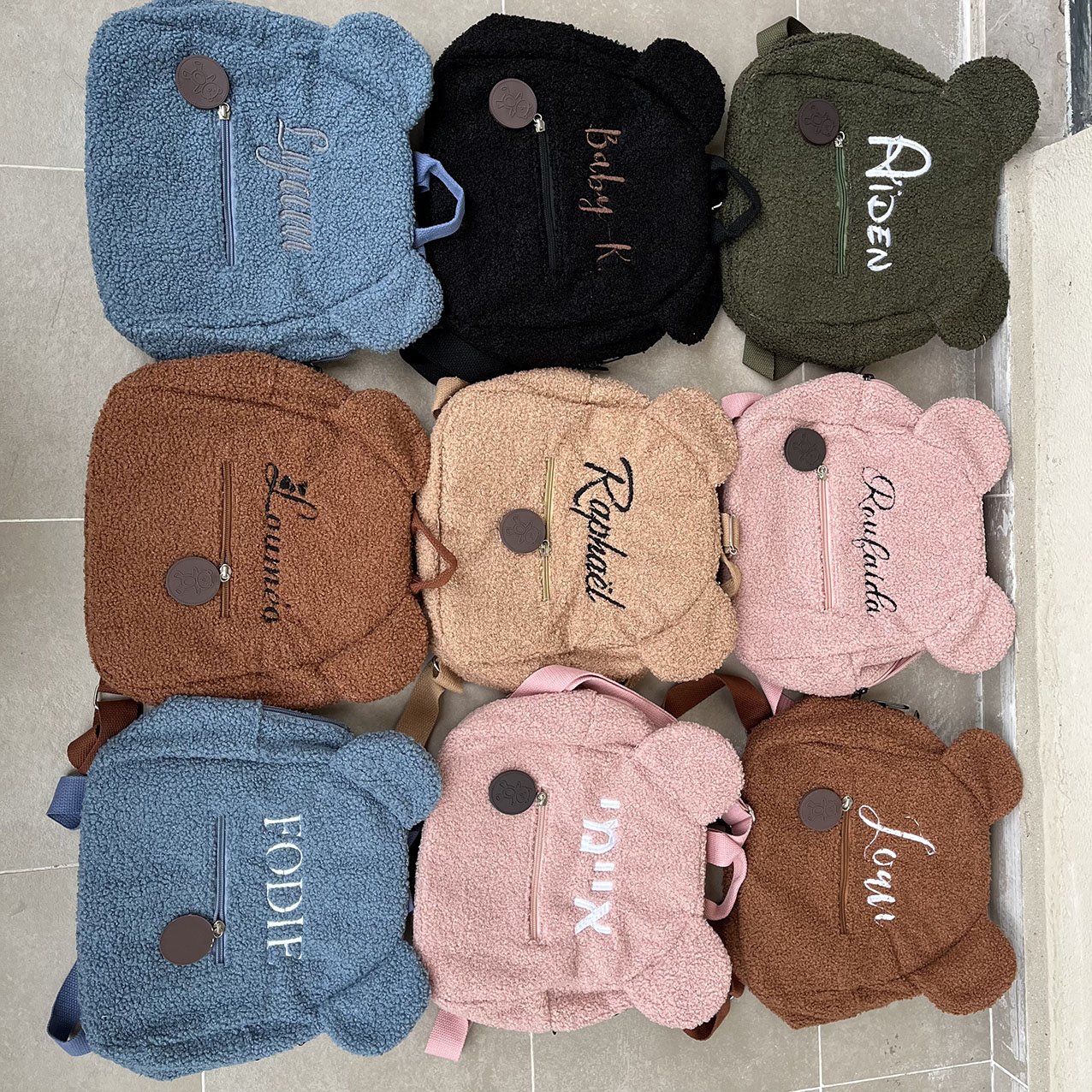 Mochila personalizada con diseño de oso bonito para mujer y niña, mochila de felpa para niños pequeños con nombre personalizado, mochila informal pequeña para hombro