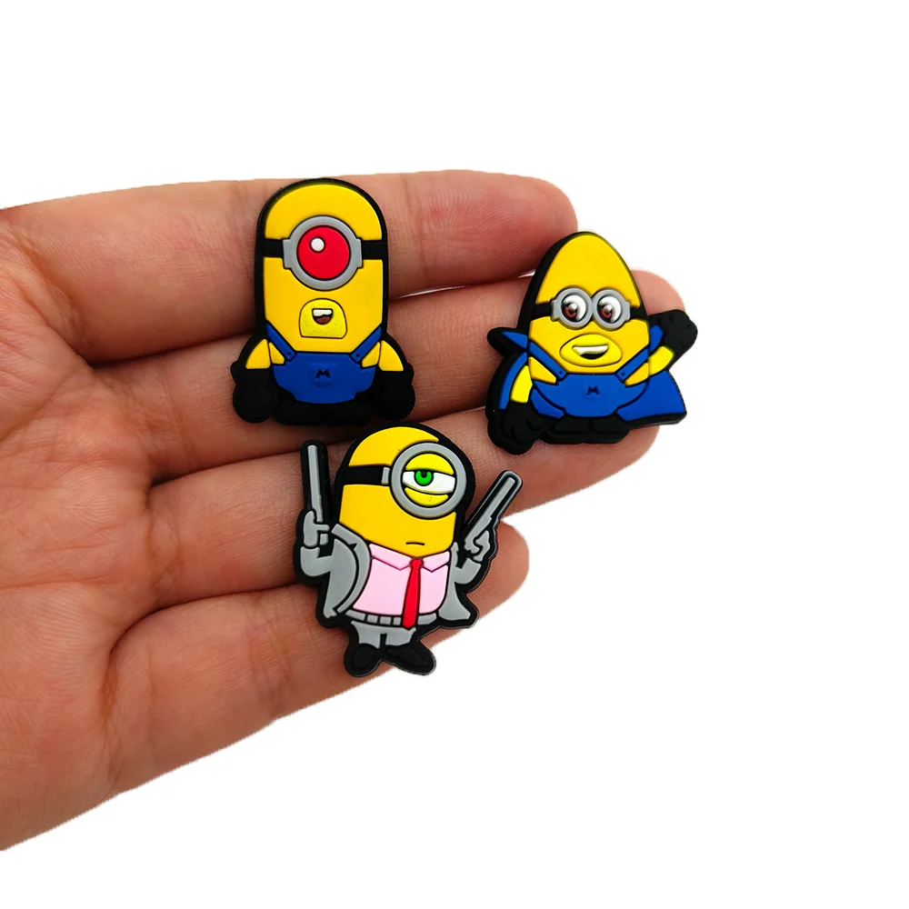 Miniso 24 ชิ้น/เซ็ต Minions Series ​ อุปกรณ์เสริมรองเท้า Charms สําหรับการตกแต่งรองเท้า Clog แบบคลาสสิก