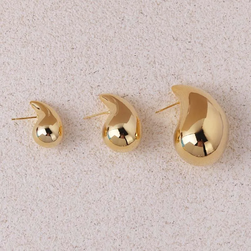 Gioielli moderni di moda Nuovi orecchini a goccia color oro argento per le donne Ragazza regalo Vendita calda Accessori per le orecchie popolari