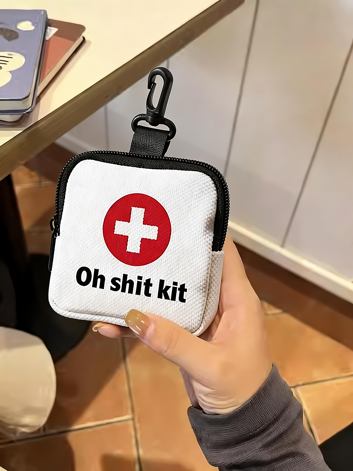 Large capacity coin wallets with cross patterns, digital printed coin wallets, and storage bags are ideal choices for gifts