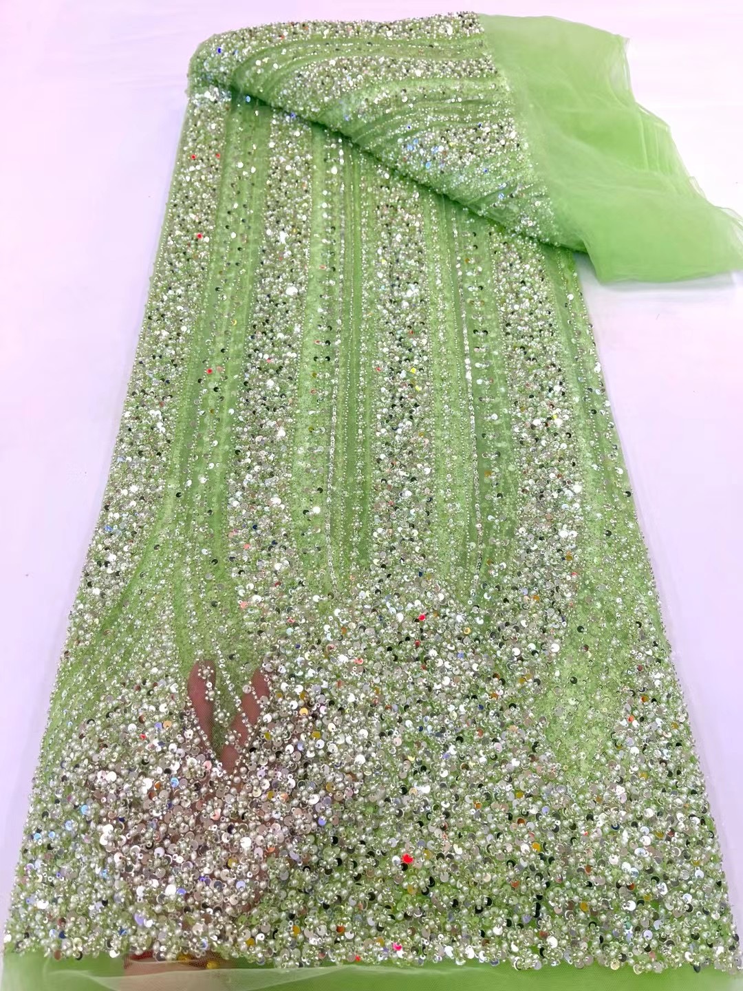 Grüner Pailletten-Spitzenstoff, afrikanischer Stoff, Spitze, Hochzeitskleid, 2025, luxuriöse goldfarbene Perlenspitze, französische Mesh-Sequenz zum Nähen