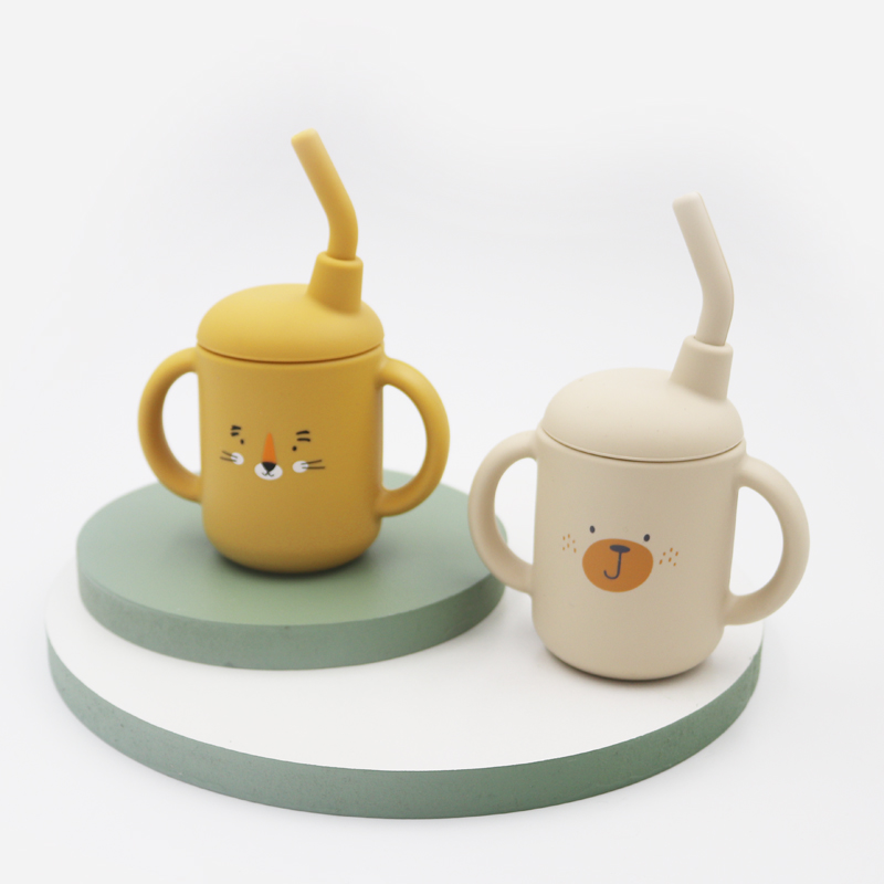Novo dos desenhos animados 120ml bebê silicone canudinho bpa-livre portátil armazenamento lanche recipiente de alimentação copo treinador à prova de vazamento