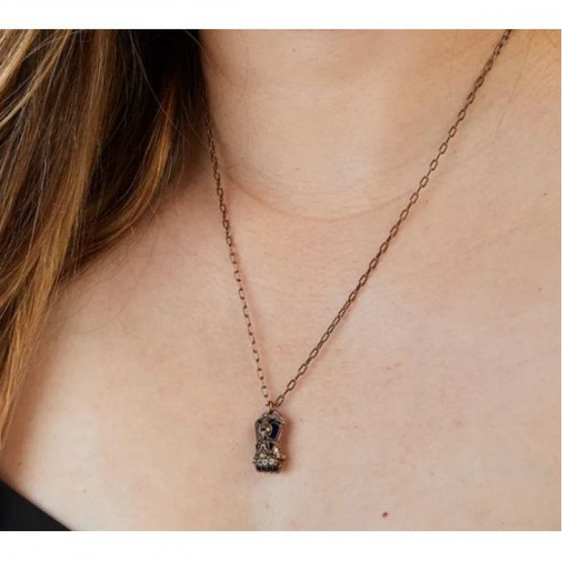 新しいファッションLOLリーグ・オブ・レジェンドArcaneViGloveネックレス二次元アニメーションユニークで絶妙なゲームアクセサリー