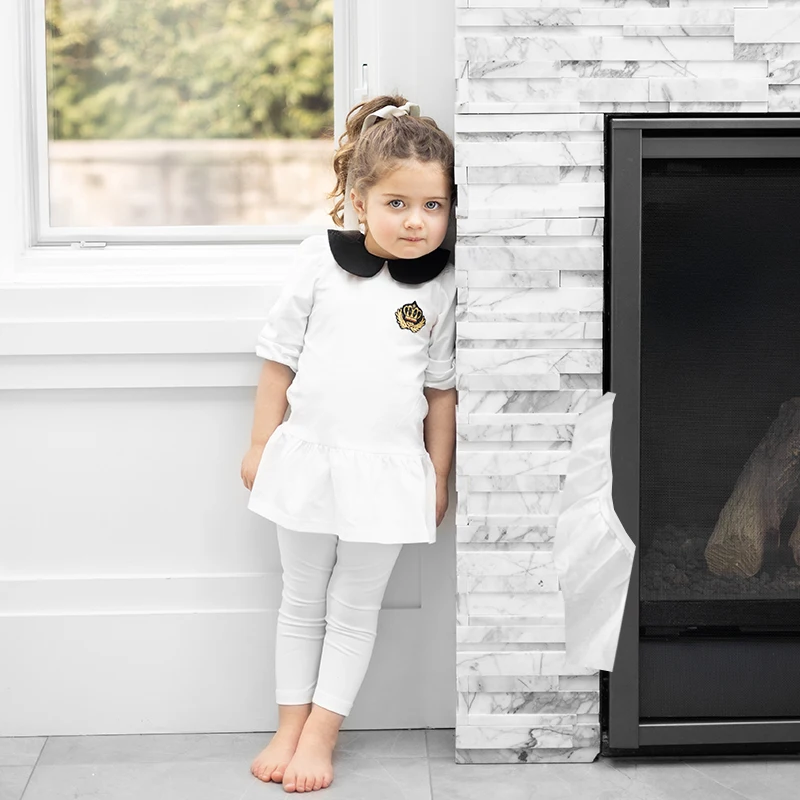 Ali Plus SS25 Shabbos pijama branco e preto meninas meninos bebê criança lounge robe com coroa vermelha bordada