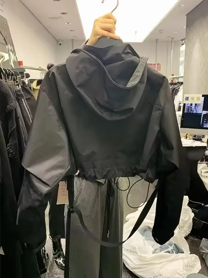 Moda curta jaqueta com capuz 2025 nova primavera preto solto casacos de motocicleta feminino rua windbreak curto casaco básico