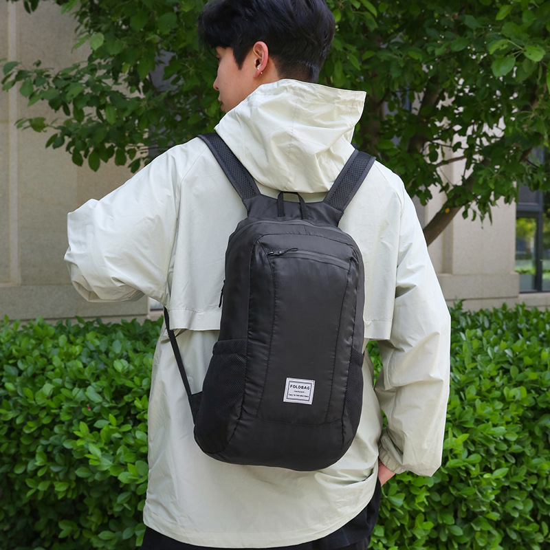 Sac à dos de voyage pliant portable ultra-léger, sac de rangement imperméable pour la peau, sac d'alpinisme extérieur, sac à dos de sport de loisirs