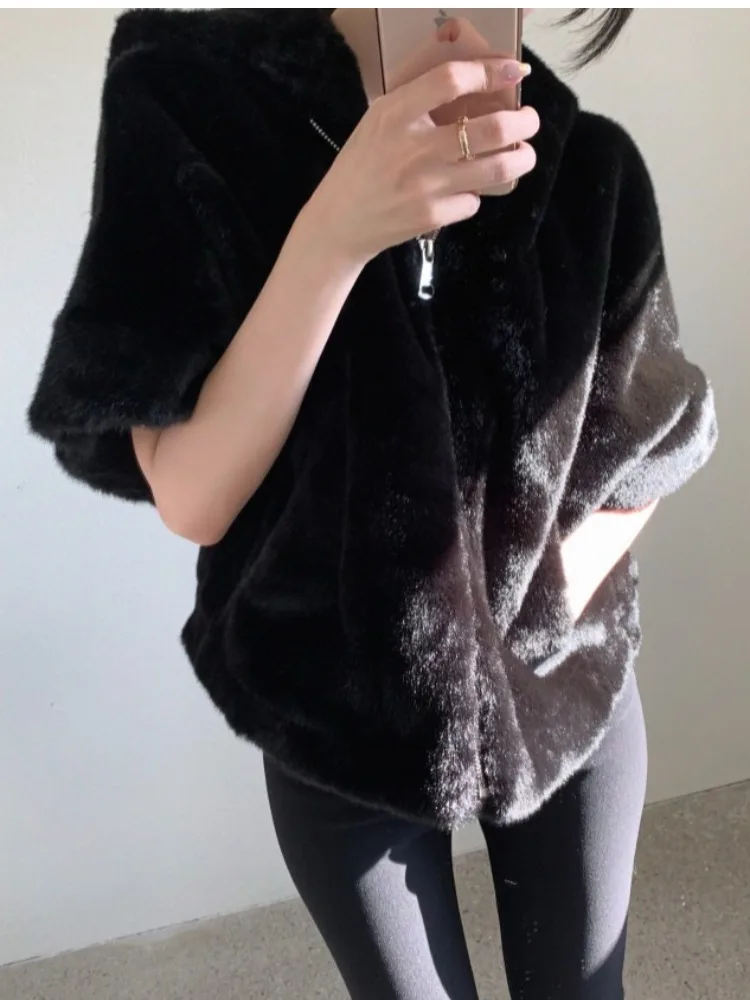 Casaco de Inverno Estiloso com Zíper, Manga Curta e Capuz, Jaqueta de Couro Plu para Mulheres, Estilo Casual para o Dia a Dia
