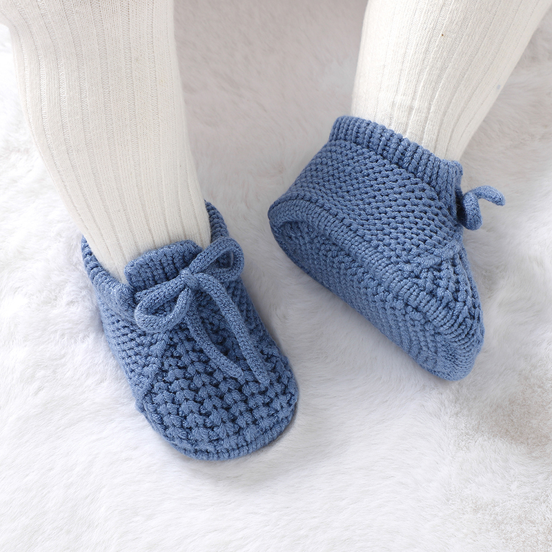 Zapatos de bebé tejidos para recién nacidos, calzado para niños y niñas, botas poco profundas sólidas a la moda, accesorios de ropa hechos a mano para niños de 0 a 18M