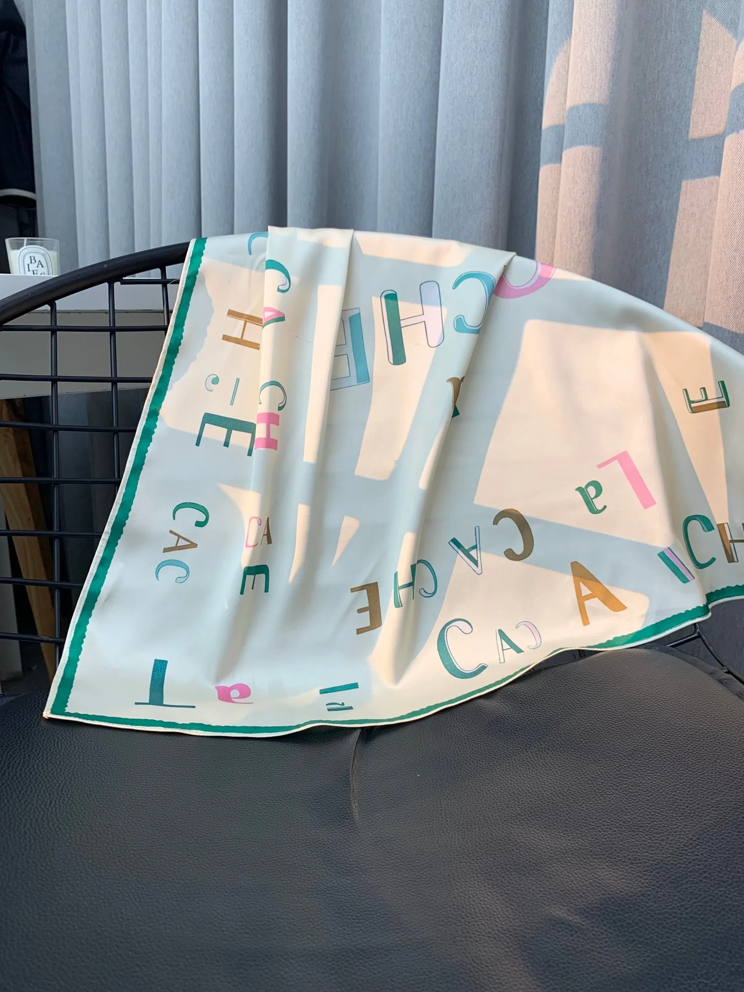Ele Faionable Casual Versatile White Enhancing Letter Pattern Silk Scarf Square Summer New Arrival Women's Accory