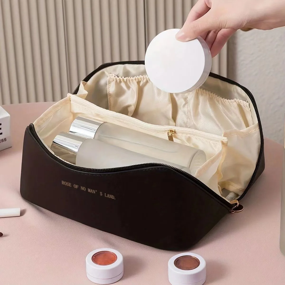 1PC Large-Capacity Portable Pu Advanced Cosmetic Bag Multi-Functional Toiletries Storage Pillow Bag For Home Travel