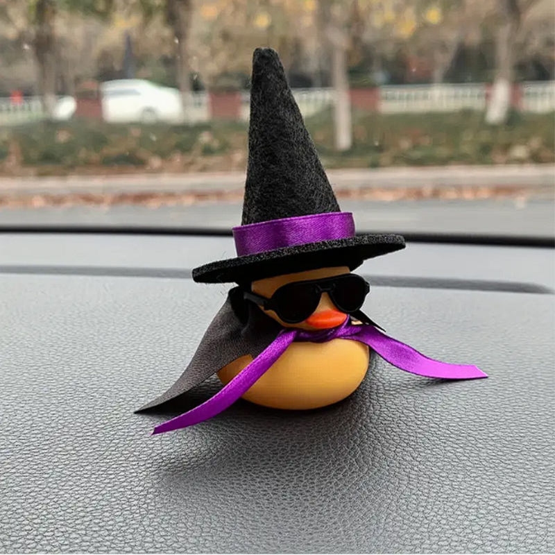 ラバーダックカーダッシュボード装飾品、黄色の装飾品、ハロウィーン、カウボーイ