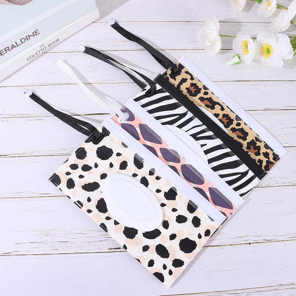 Bolsa de toallitas húmedas para bebé, bolsa de toallitas húmedas rellenable con correa a presión, funda abatible, caja de pañuelos para exteriores, accesorio útil para cochecito de bebé, nueva moda