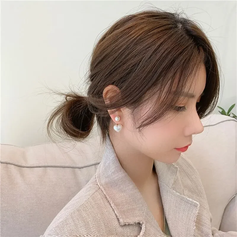 Pendientes colgantes de superficie lisa geométrica redonda de corazón de perla de imitación para mujer, joyería de moda de oreja versátil elegante, venta al por mayor